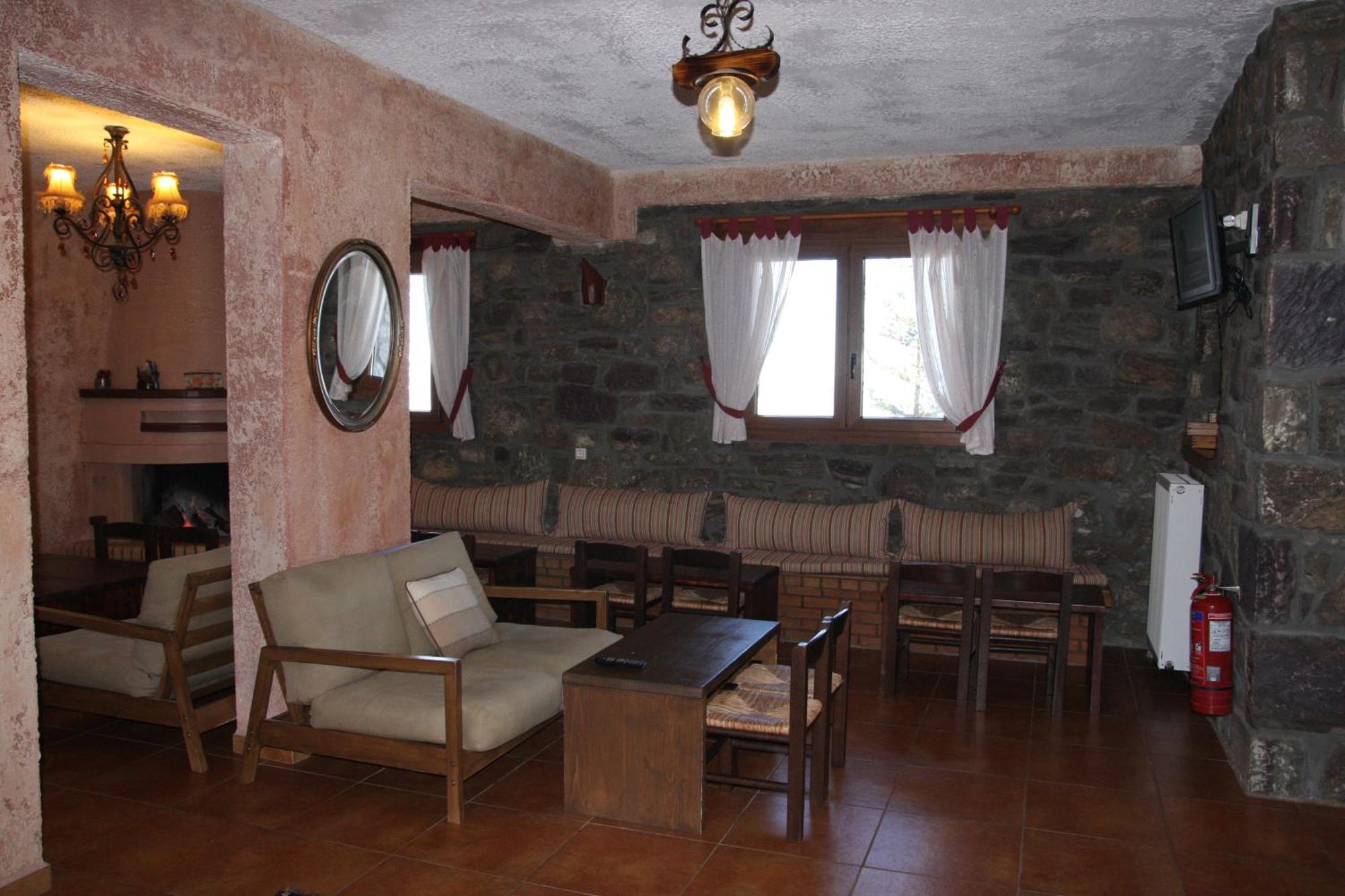 Faris Hotel Xirokampi Kültér fotó