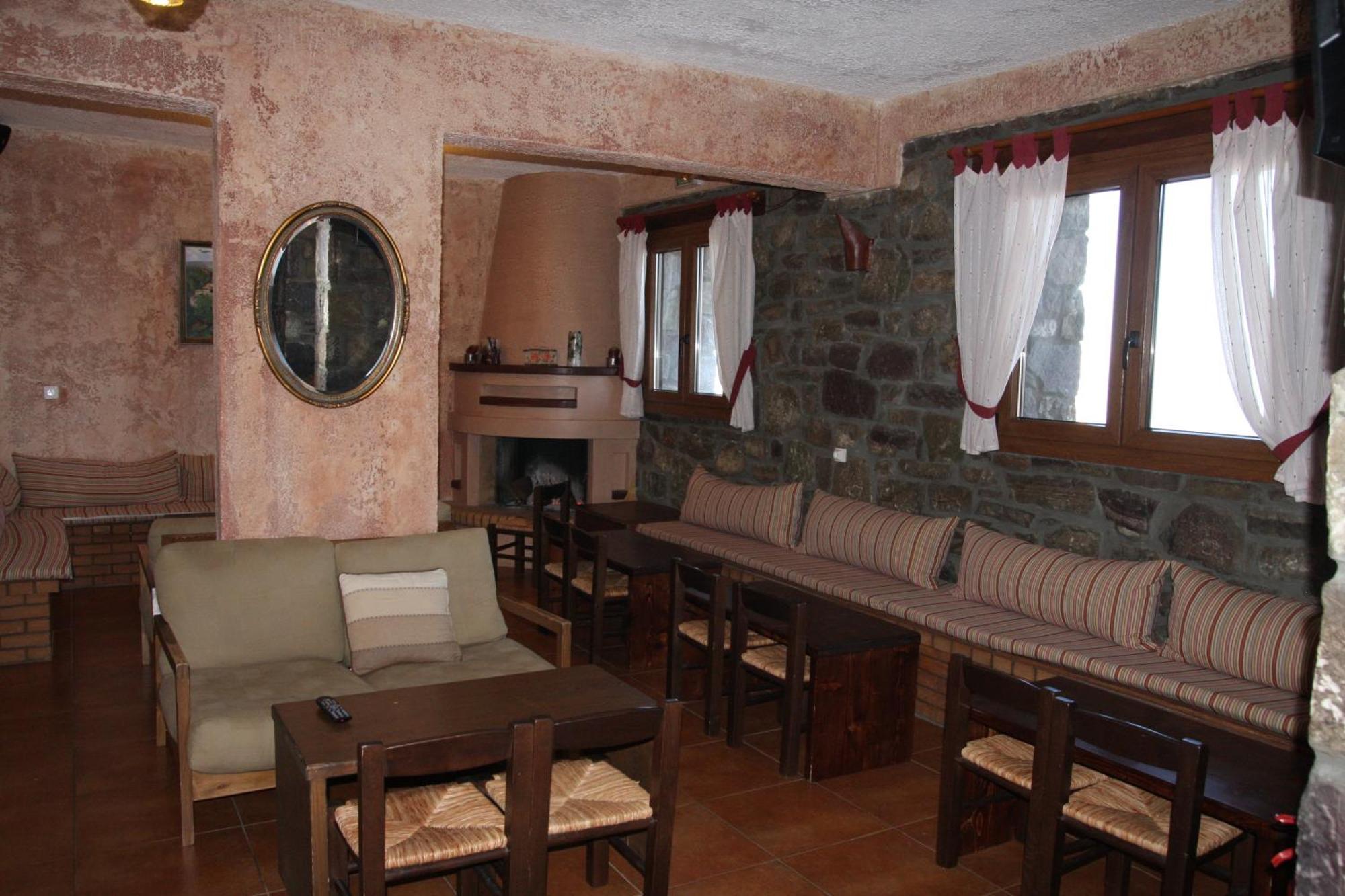 Faris Hotel Xirokampi Kültér fotó