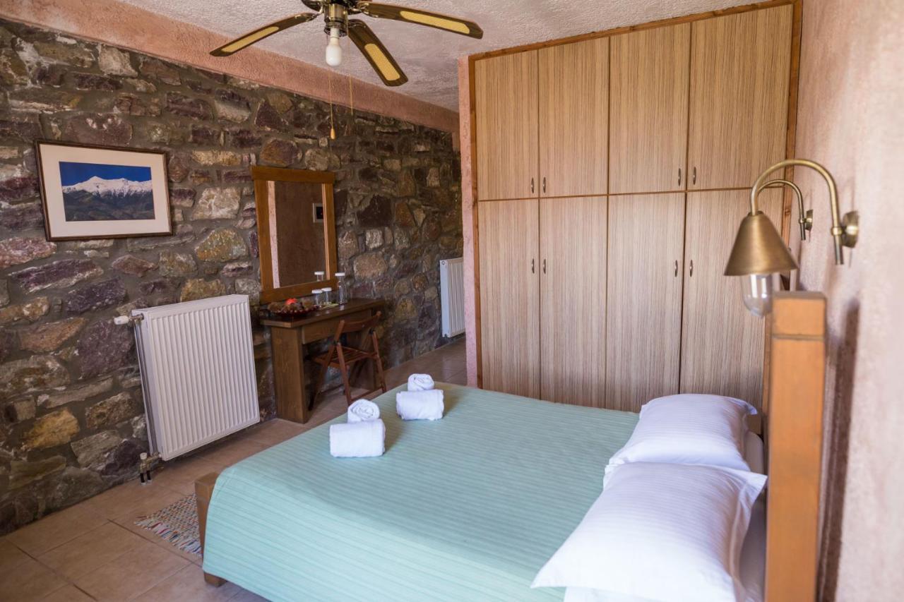 Faris Hotel Xirokampi Kültér fotó