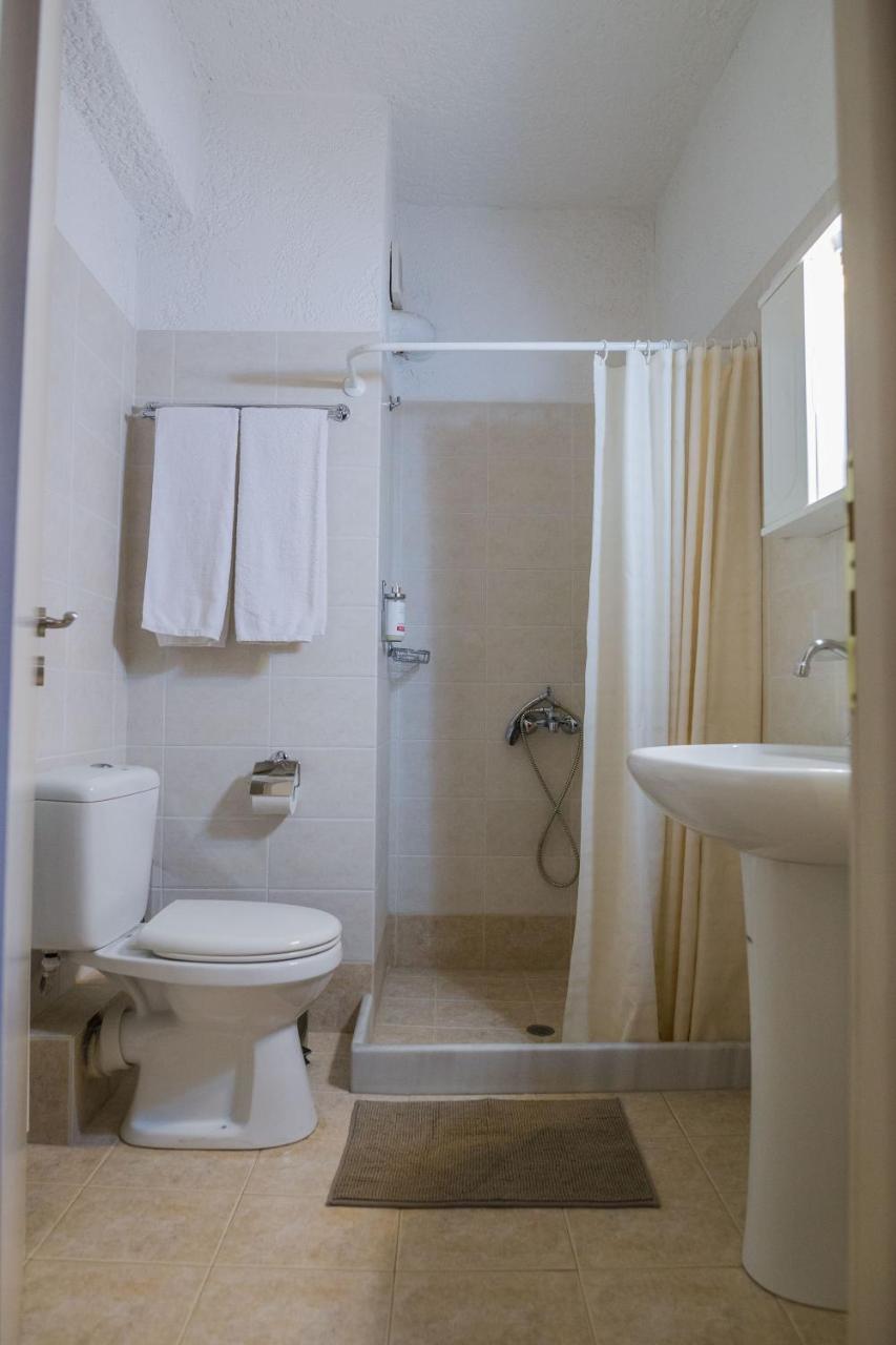 Faris Hotel Xirokampi Kültér fotó