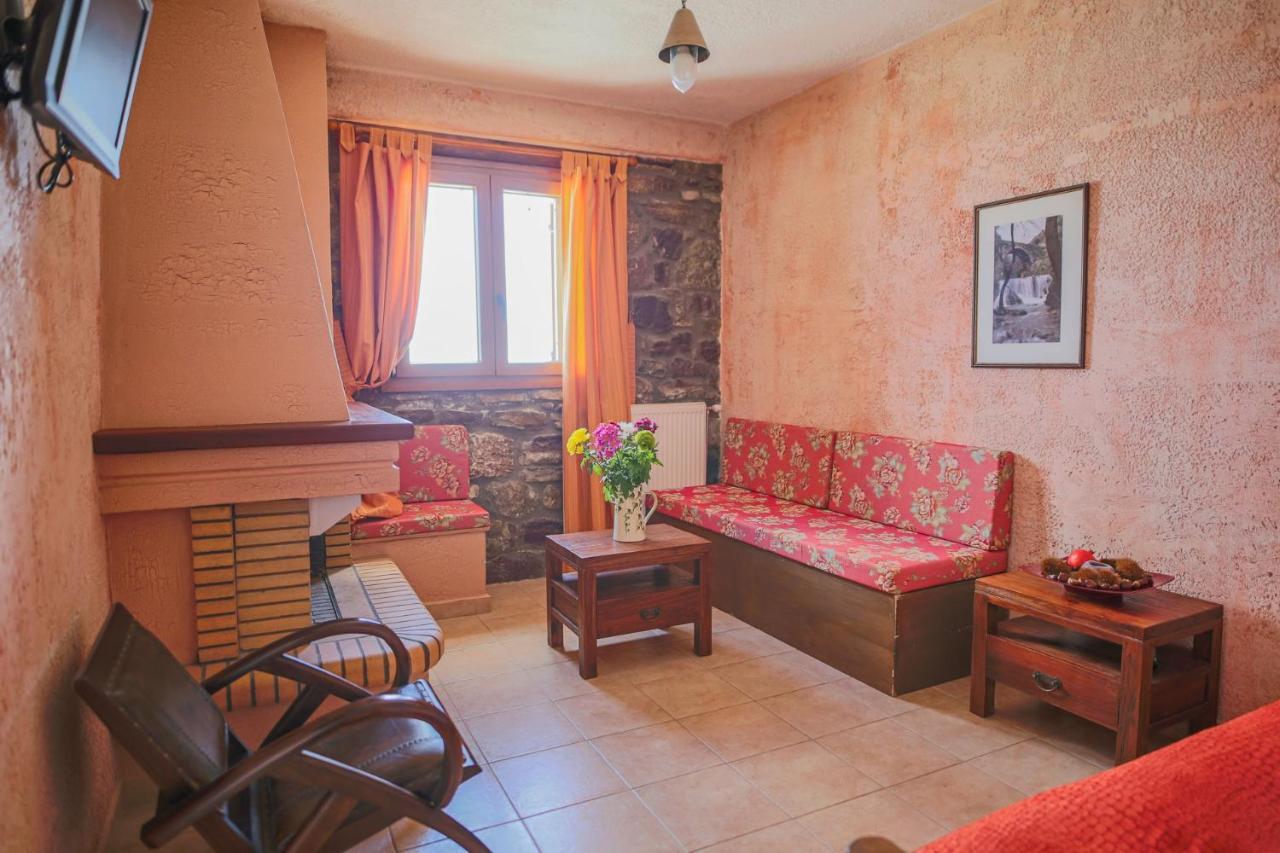 Faris Hotel Xirokampi Kültér fotó